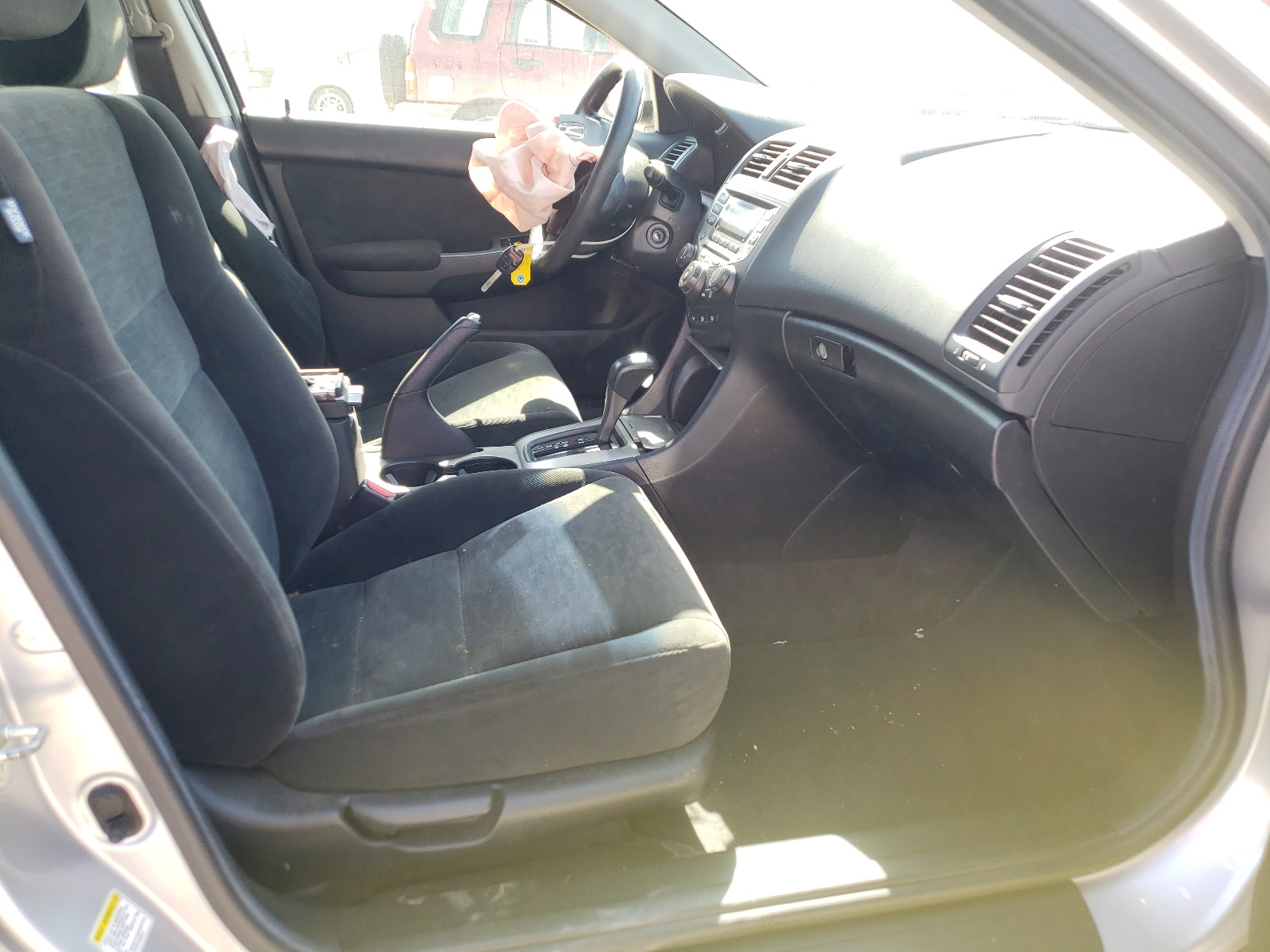 Photo 5 from auction – 2007 HONDA ACCORD EX with VIN 1HGCM56757A018812