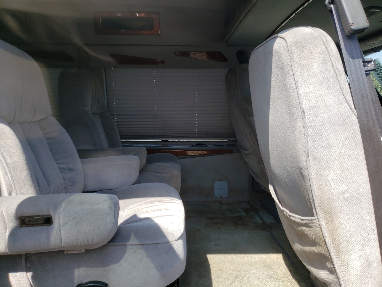Photo 6 from auction – 1999 DODGE RAM VAN B1 with VIN 2B6HB11Y4XK584083
