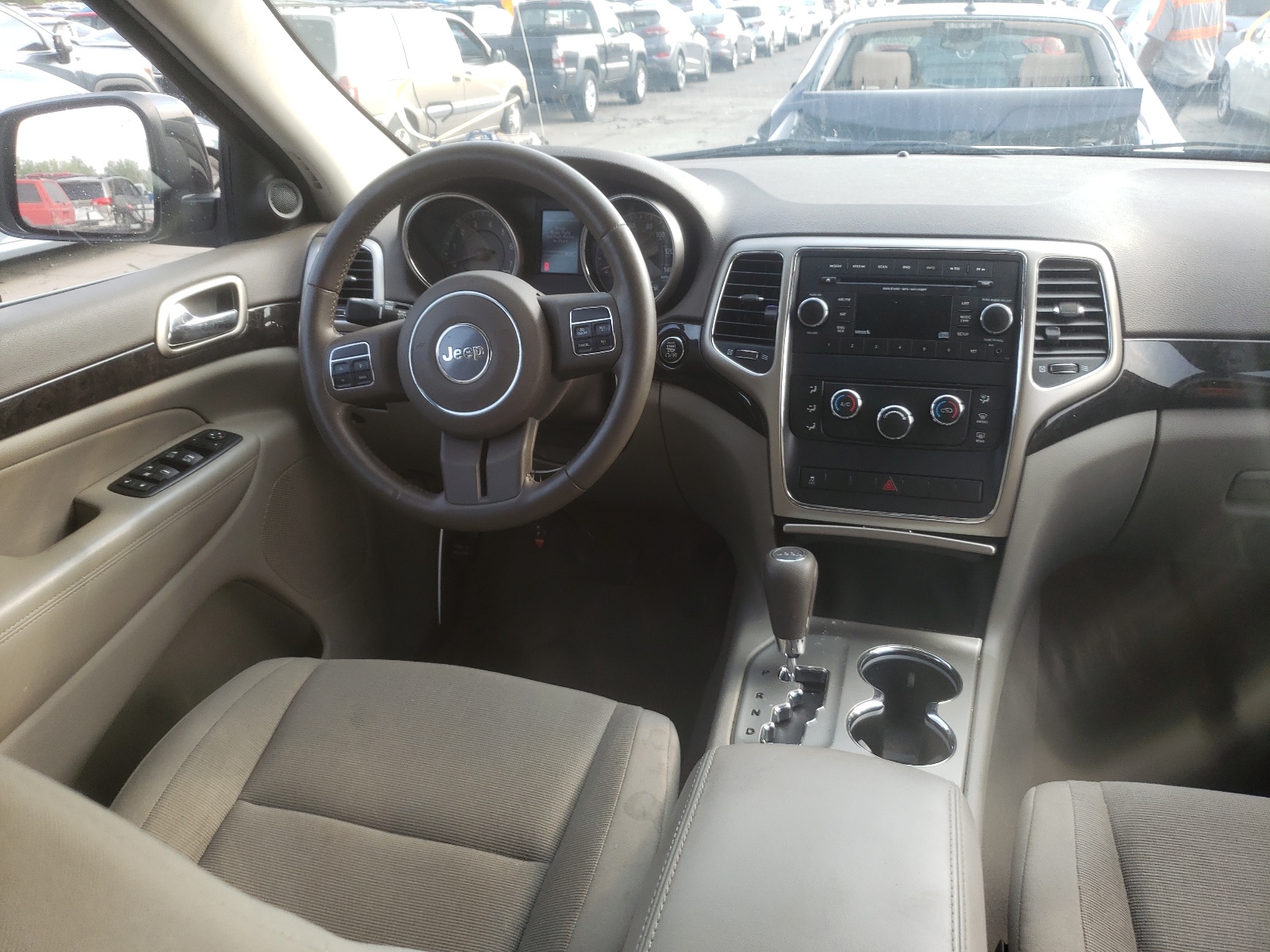 Photo 9 from auction – 2012 JEEP GRAND CHER with VIN 1C4RJFAG0CC148882