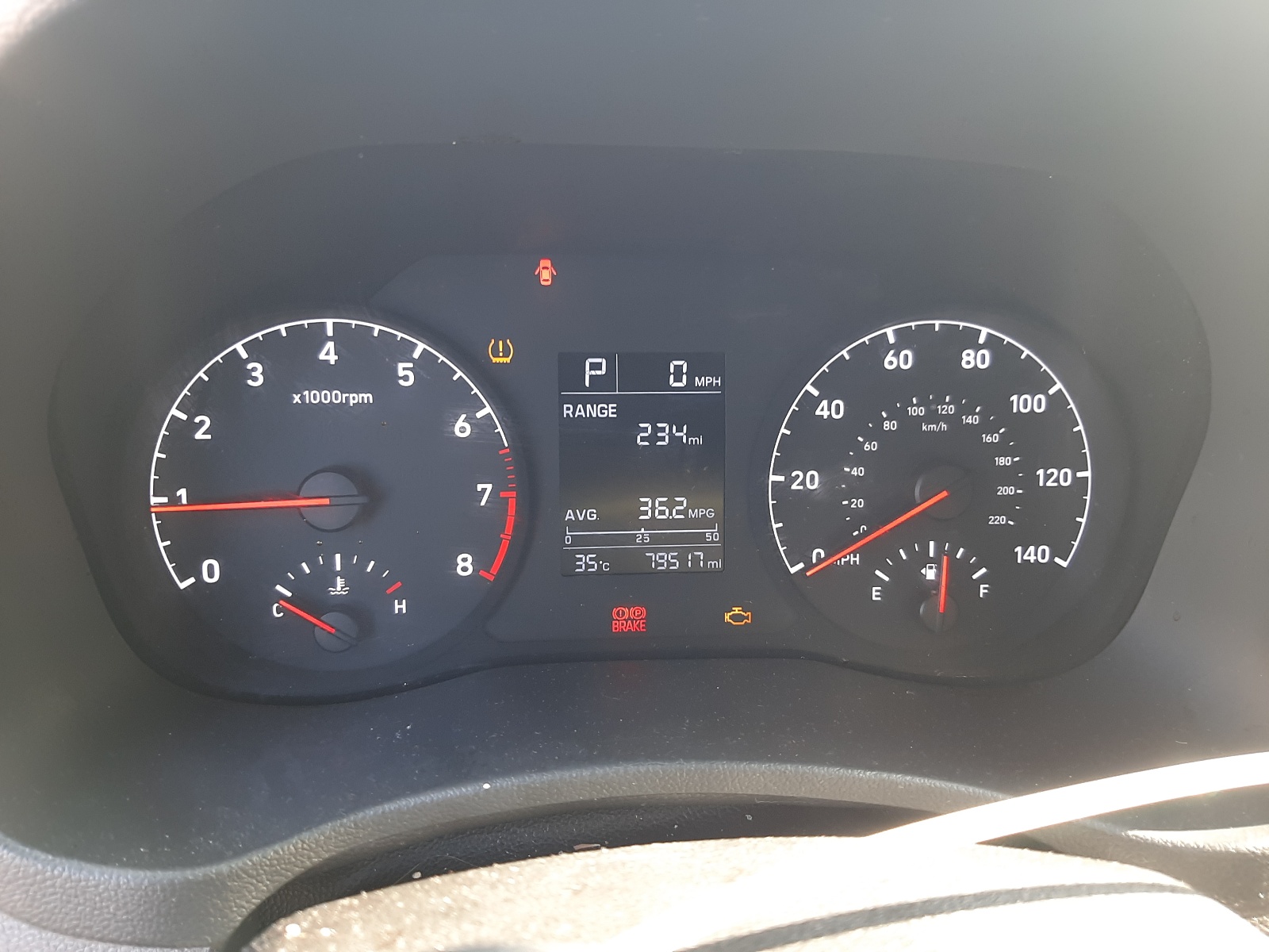 Photo 8 from auction – 2018 HYUNDAI ACCENT SE with VIN 3KPC24A33JE025667