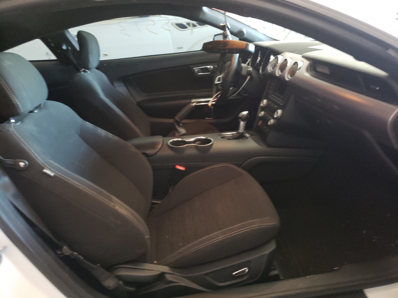 Photo 5 from auction – 2015 FORD MUSTANG GT with VIN 1FA6P8CF3F5433141