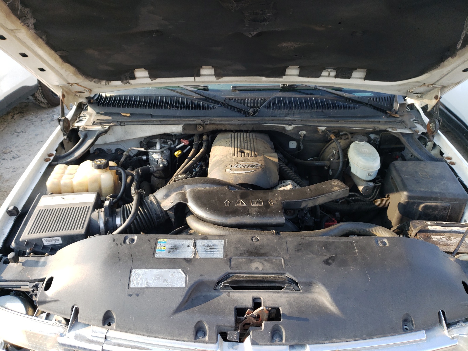 Photo 7 from auction – 2003 CHEVROLET SUBURBAN C with VIN 3GNEC16Z93G239885