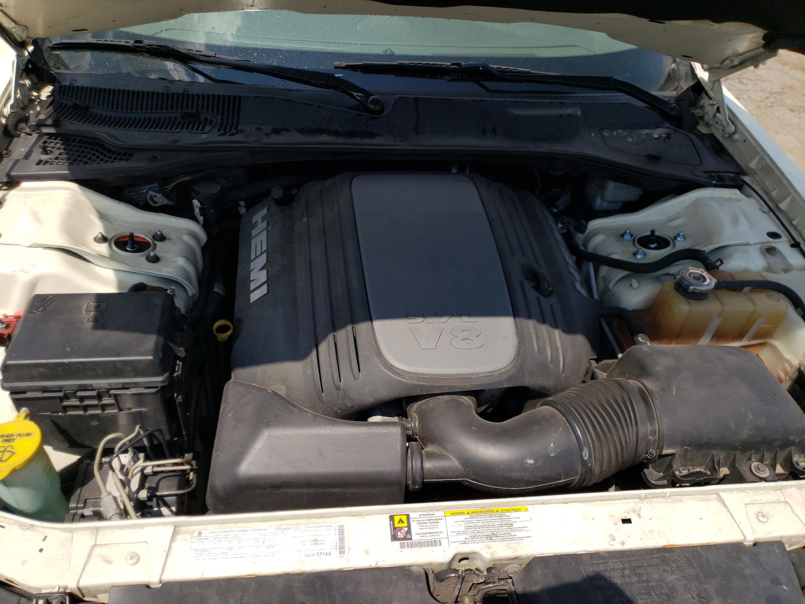 Photo 7 from auction – 2009 CHRYSLER 300C with VIN 2C3LK63T19H545394