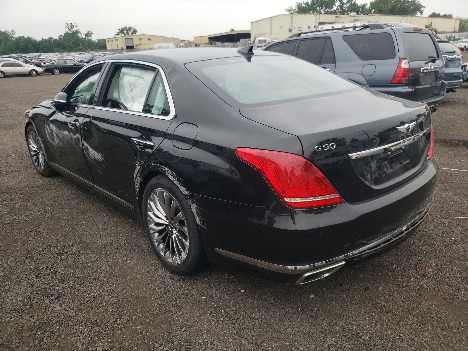 Photo 3 from auction – 2019 GENESIS G90 ULTIMA with VIN KMTF54JH1KU059191