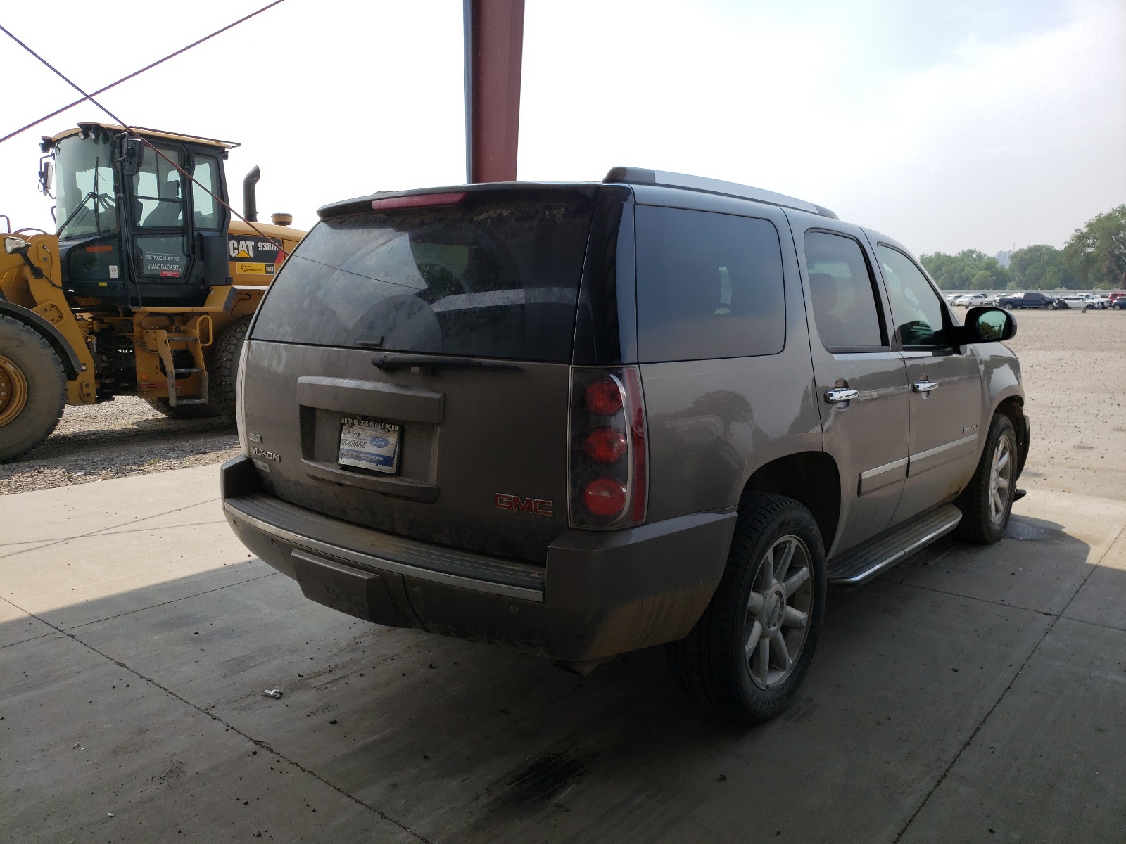 صورة رقم 4 من المزاد - 2011 GMC YUKON DENA مع VIN 1GKS2EEF0BR141473