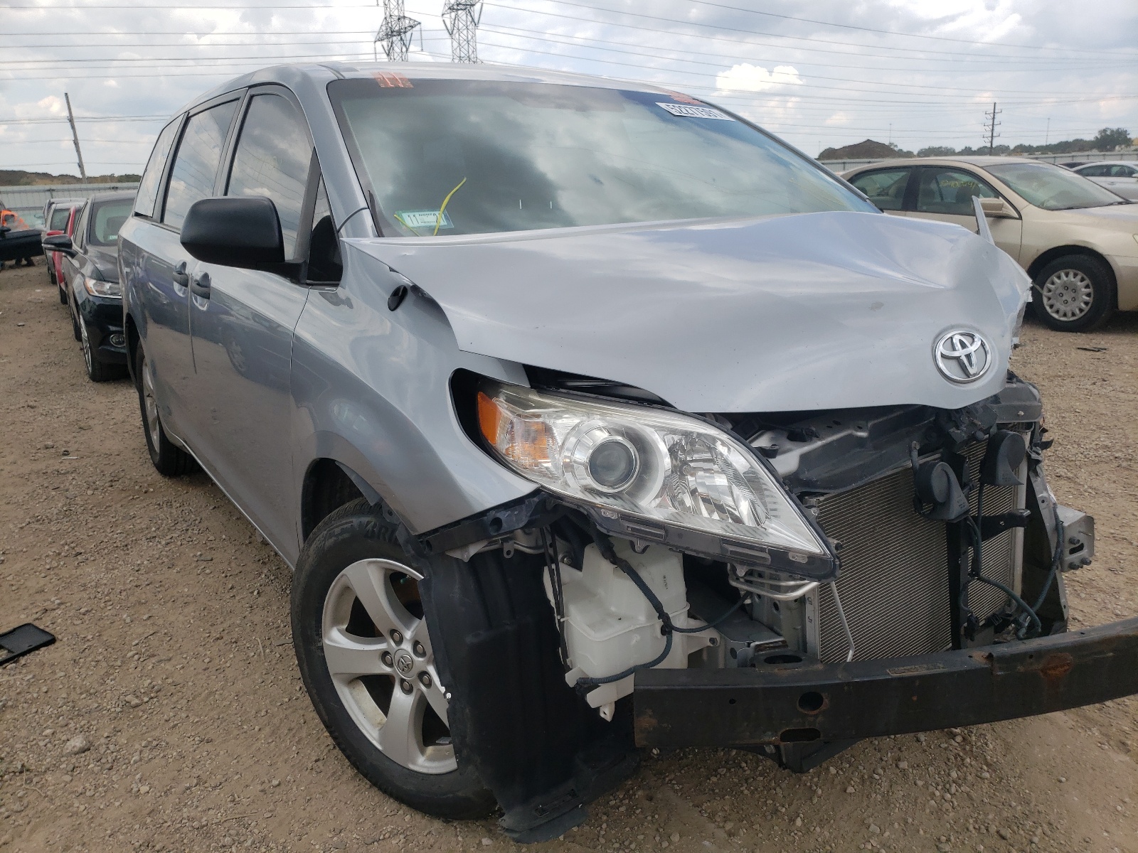 TOYOTA SIENNA 2013 with VIN 5TDZK3DCXDS374089 - Photo from auction