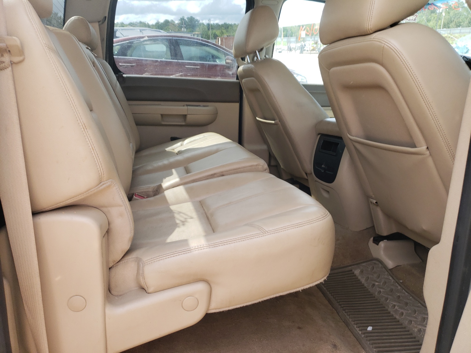 Photo 6 from auction – 2013 CHEVROLET SILVERADO with VIN 3GCPKSE77DG311422