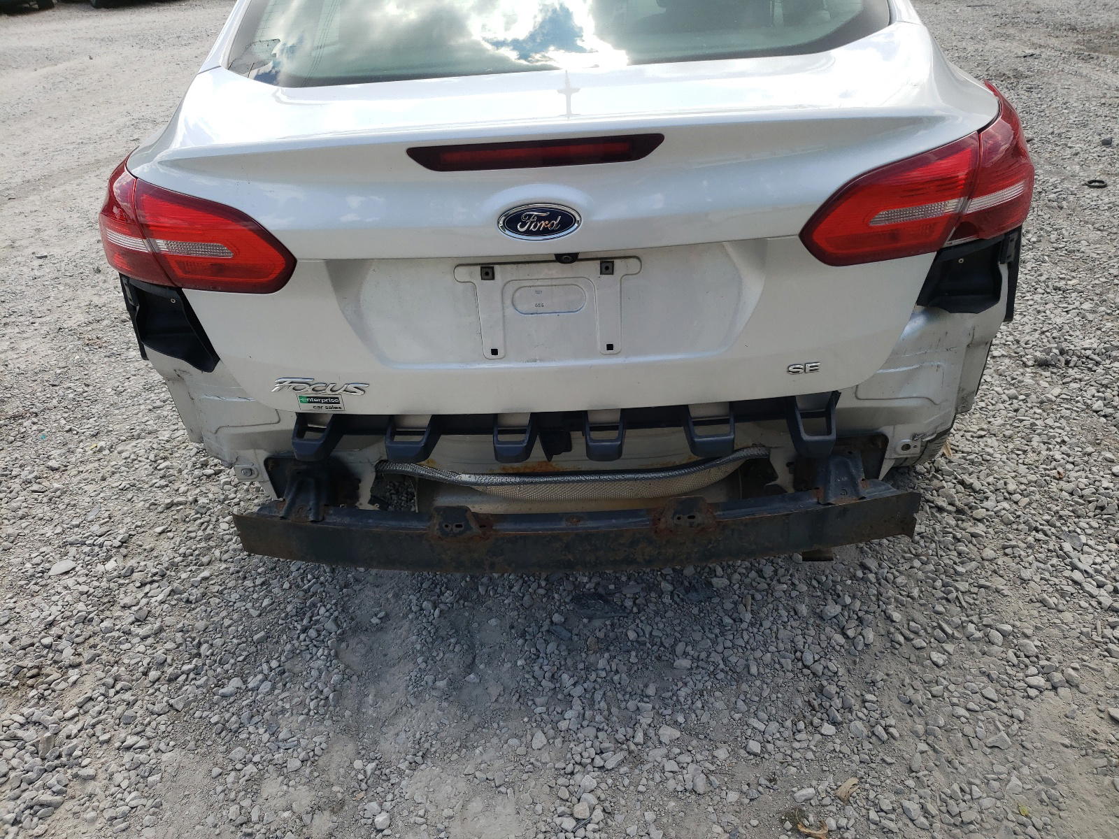 Photo 9 from auction – 2016 FORD FOCUS SE with VIN 1FADP3F29GL364374