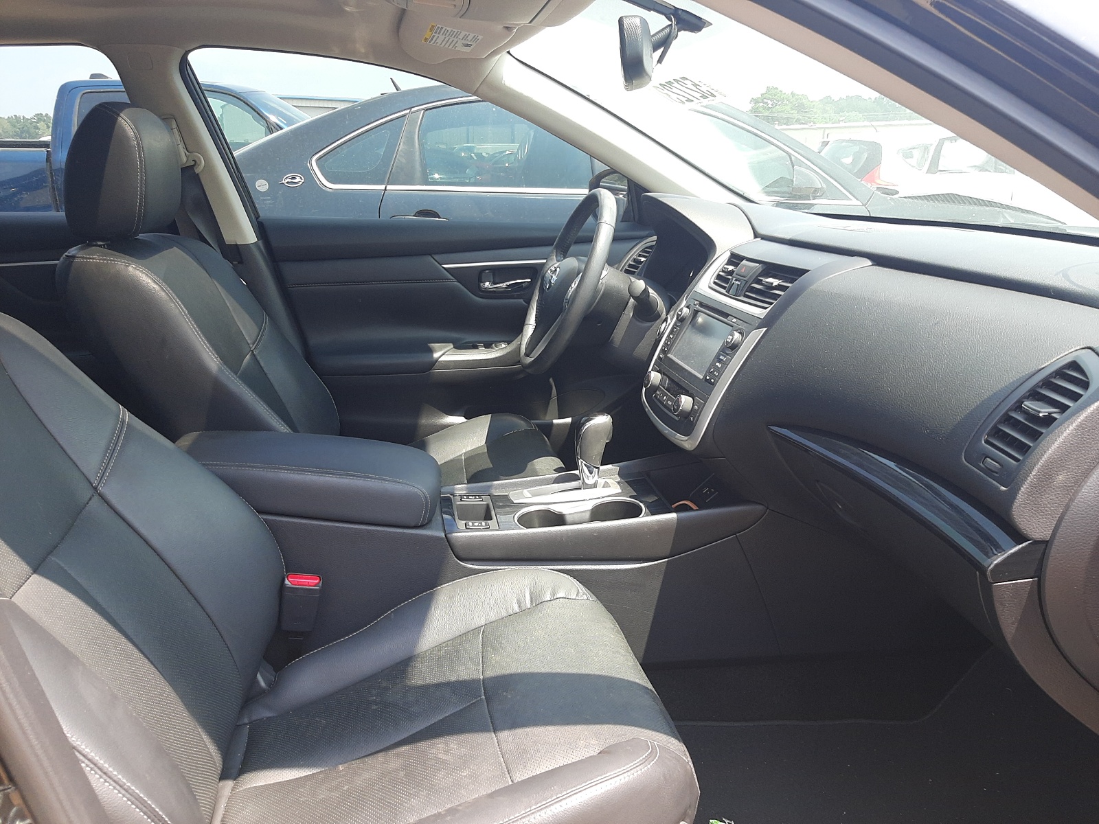 Photo 5 from auction – 2016 NISSAN ALTIMA 2.5 with VIN 1N4AL3AP7GC259124