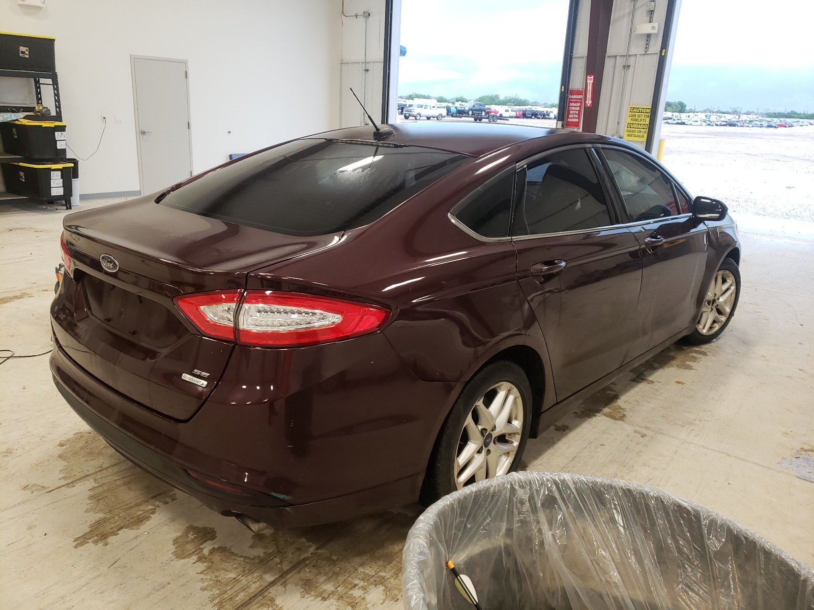 Photo 4 from auction – 2013 FORD FUSION SE with VIN 3FA6P0HR5DR323397