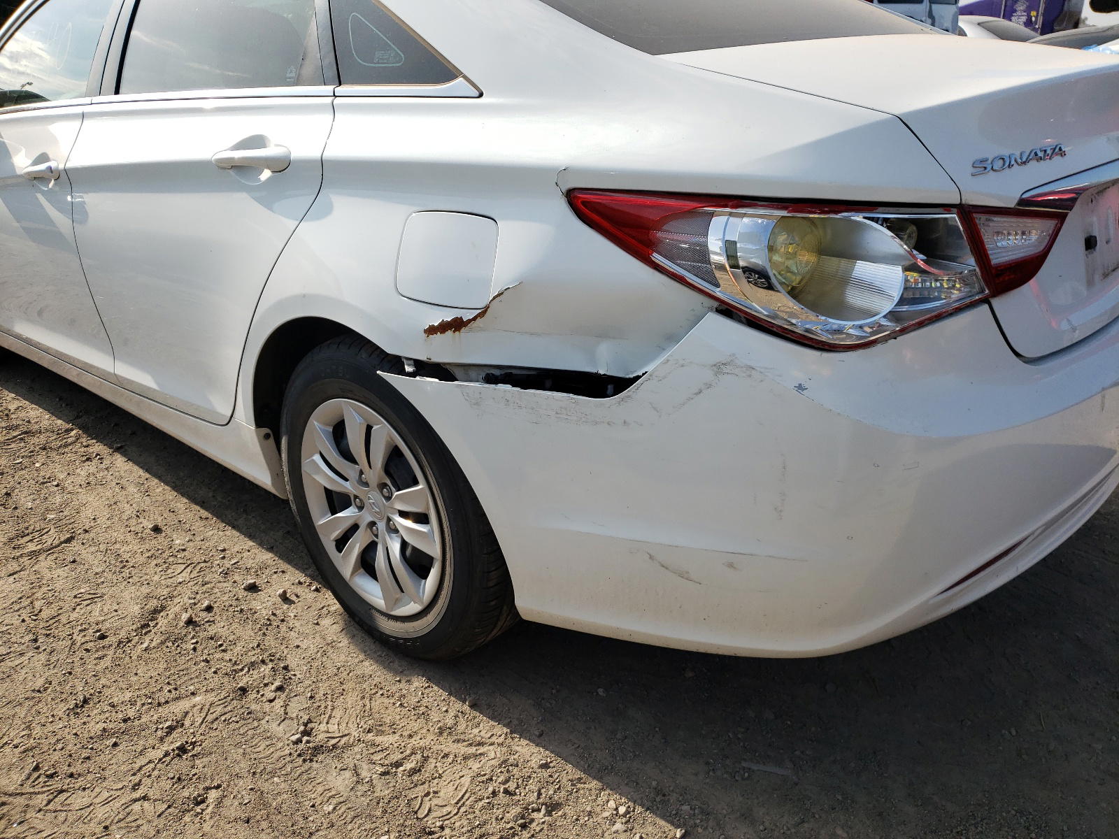 Photo 9 from auction – 2012 HYUNDAI SONATA GLS with VIN 5NPEB4AC8CH377392