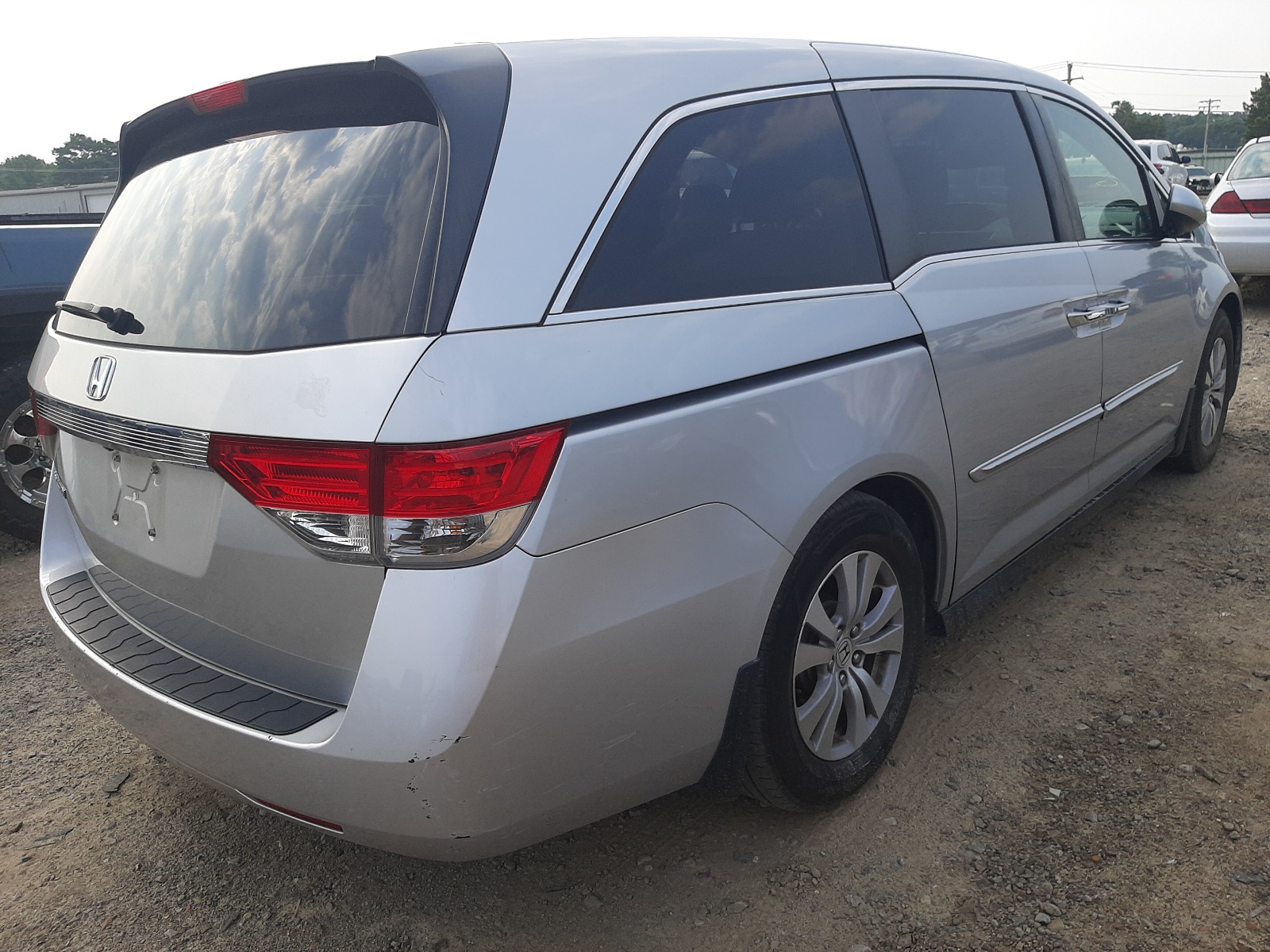 Photo 4 from auction – 2014 HONDA ODYSSEY EX with VIN 5FNRL5H60EB027647