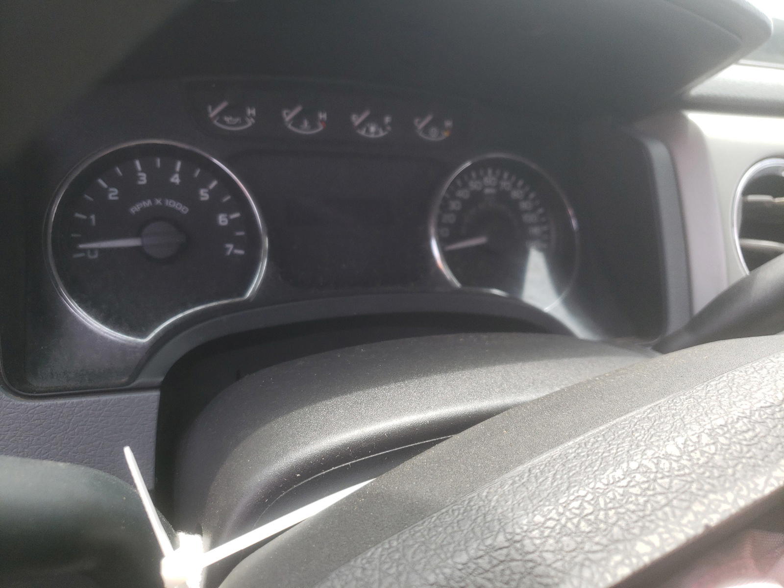 Photo 8 from auction – 2012 FORD F150 SUPER with VIN 1FTFW1EF8CKD11311