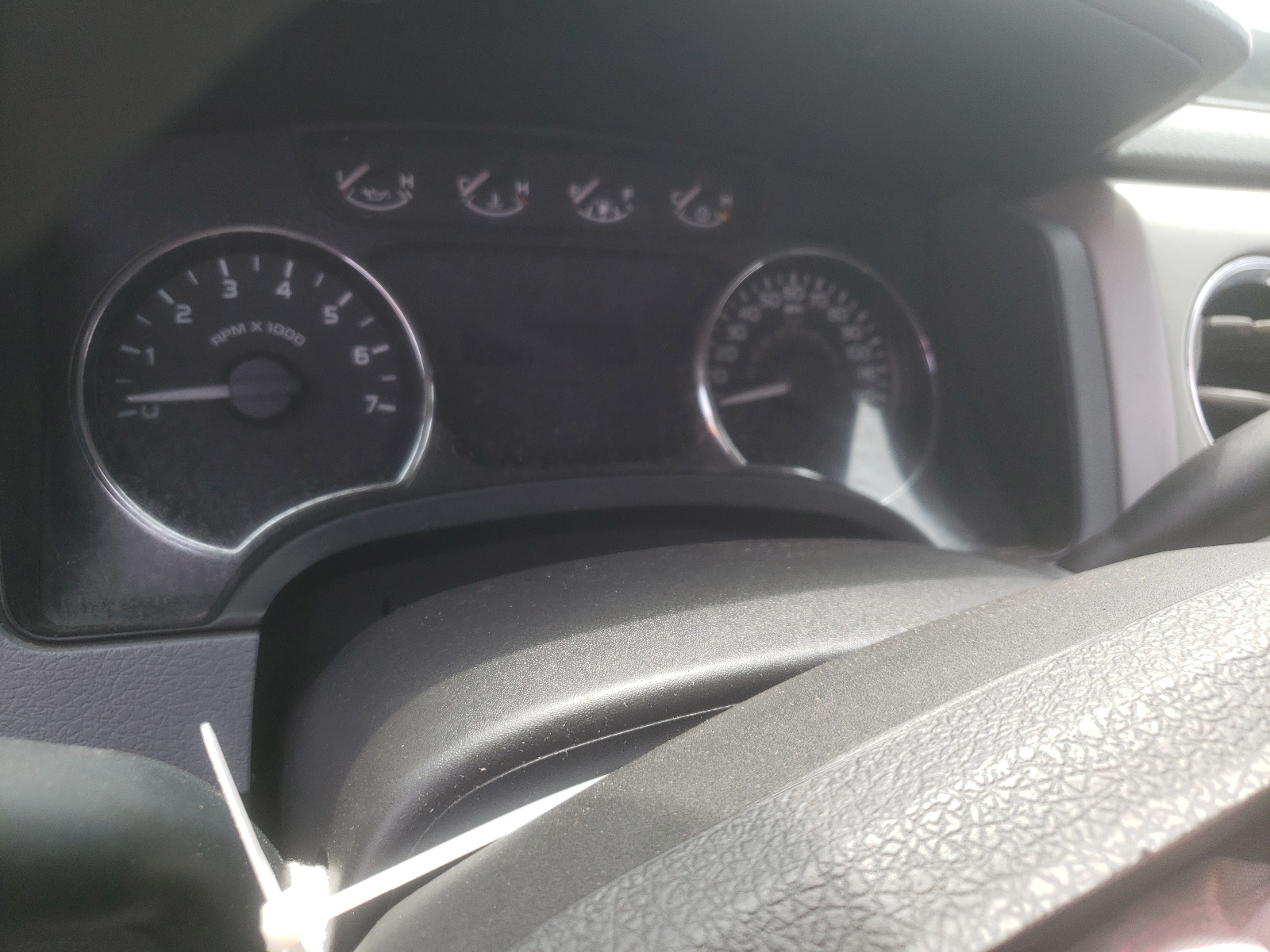 Zdjęcie 8 z aukcji – 2012 FORD F150 SUPER z VIN 1FTFW1EF8CKD11311