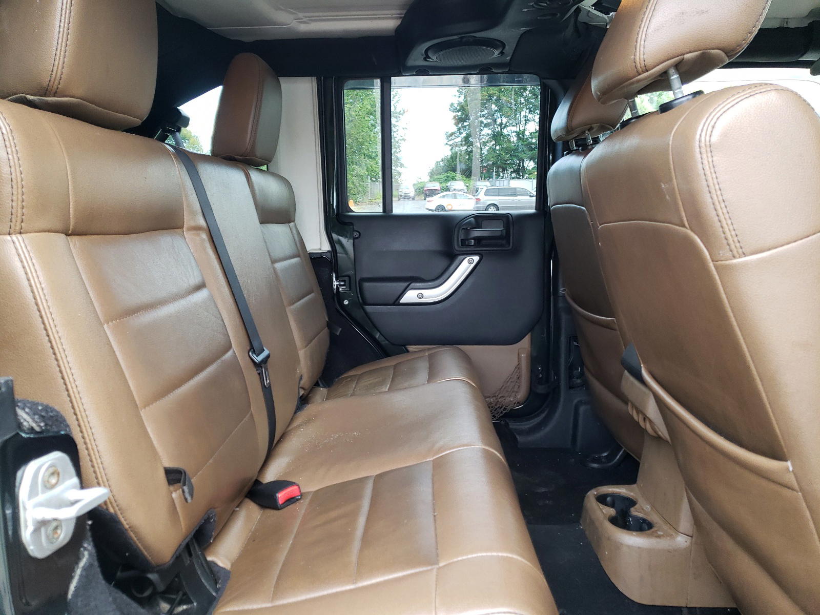 Photo 6 from auction – 2011 JEEP WRANGLER U with VIN 1J4BA5H10BL629107