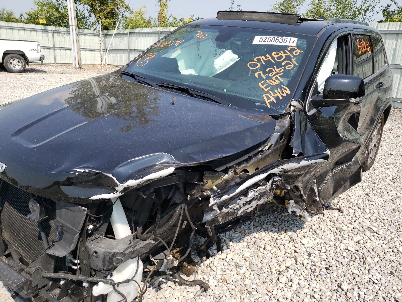 Photo 9 from auction – 2018 JEEP GRAND CHER with VIN 1C4RJFBG1JC102571