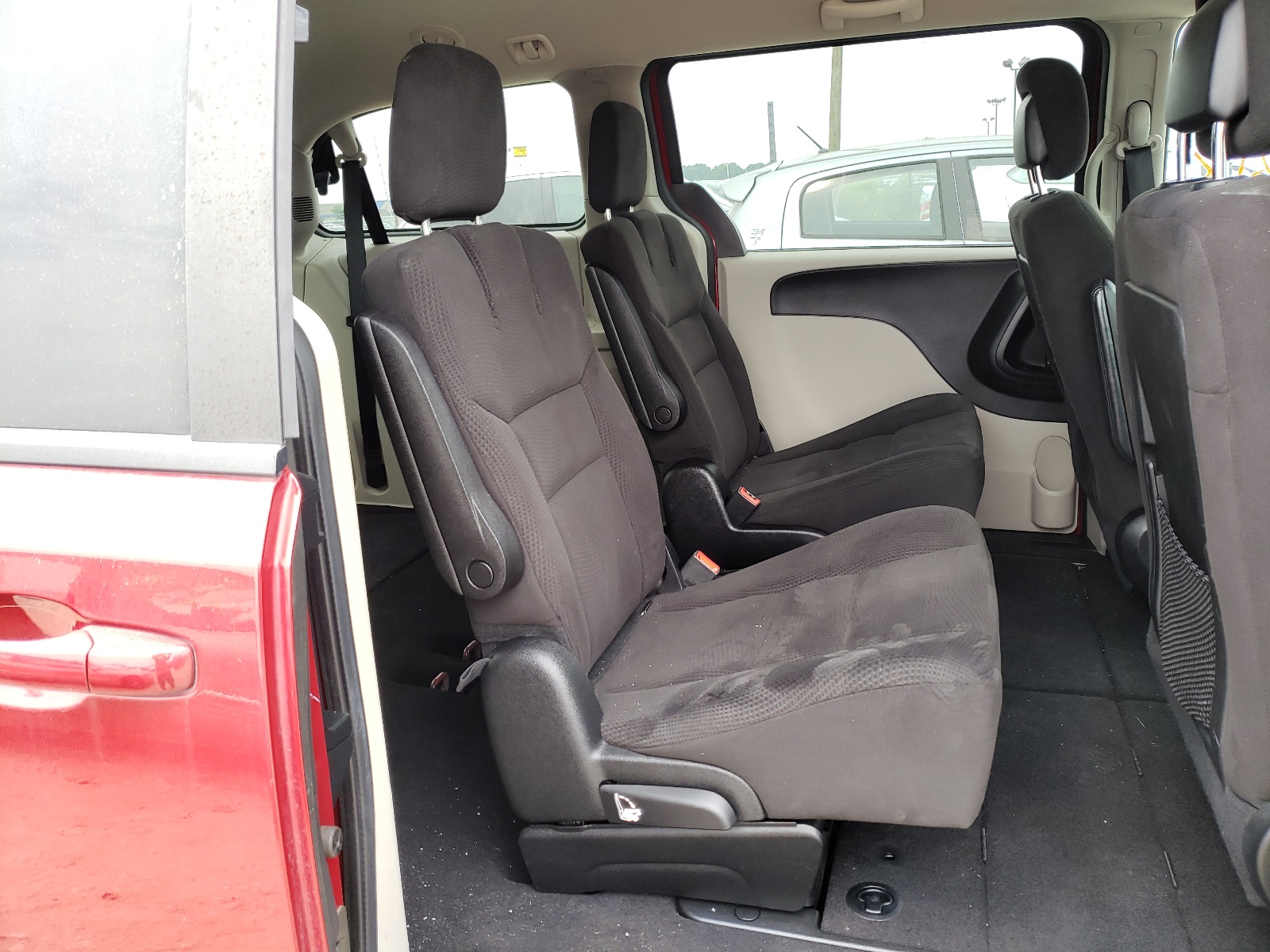 Photo 6 from auction – 2014 DODGE GRAND CARA with VIN 2C4RDGBGXER419789