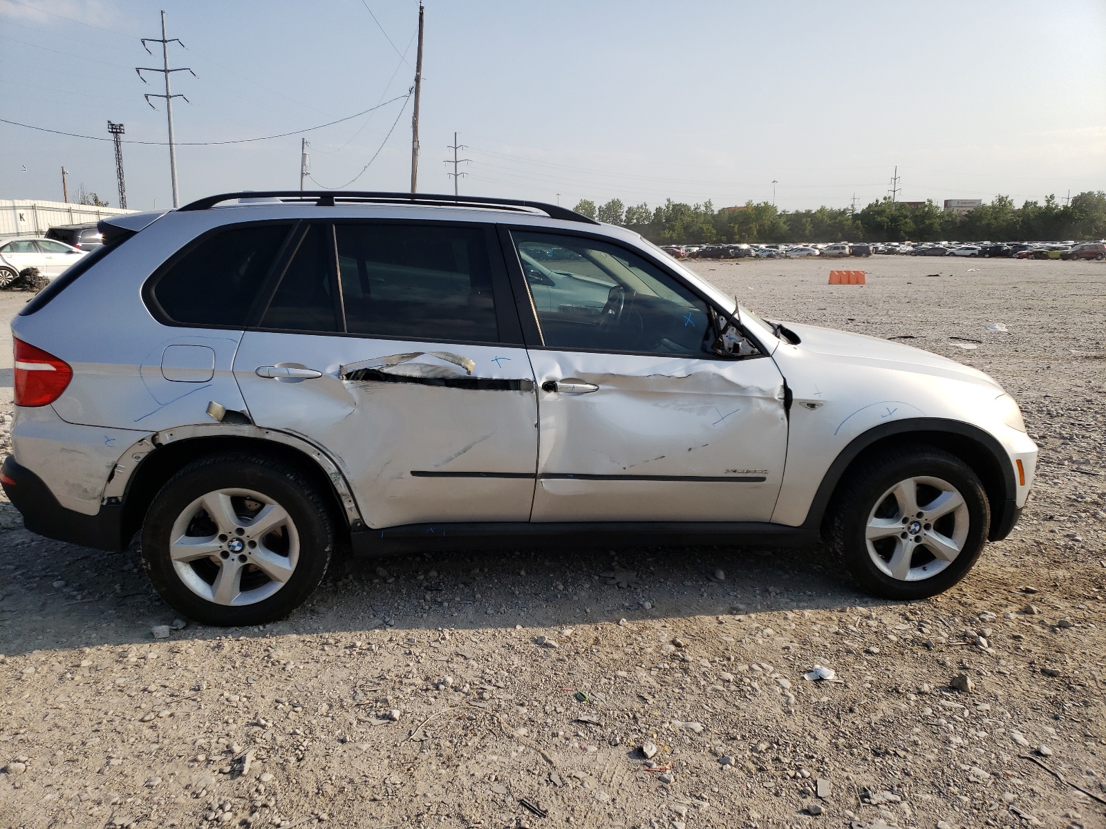 Photo 9 from auction – 2009 BMW X5 XDRIVE3 with VIN 5UXFF03579LJ98442