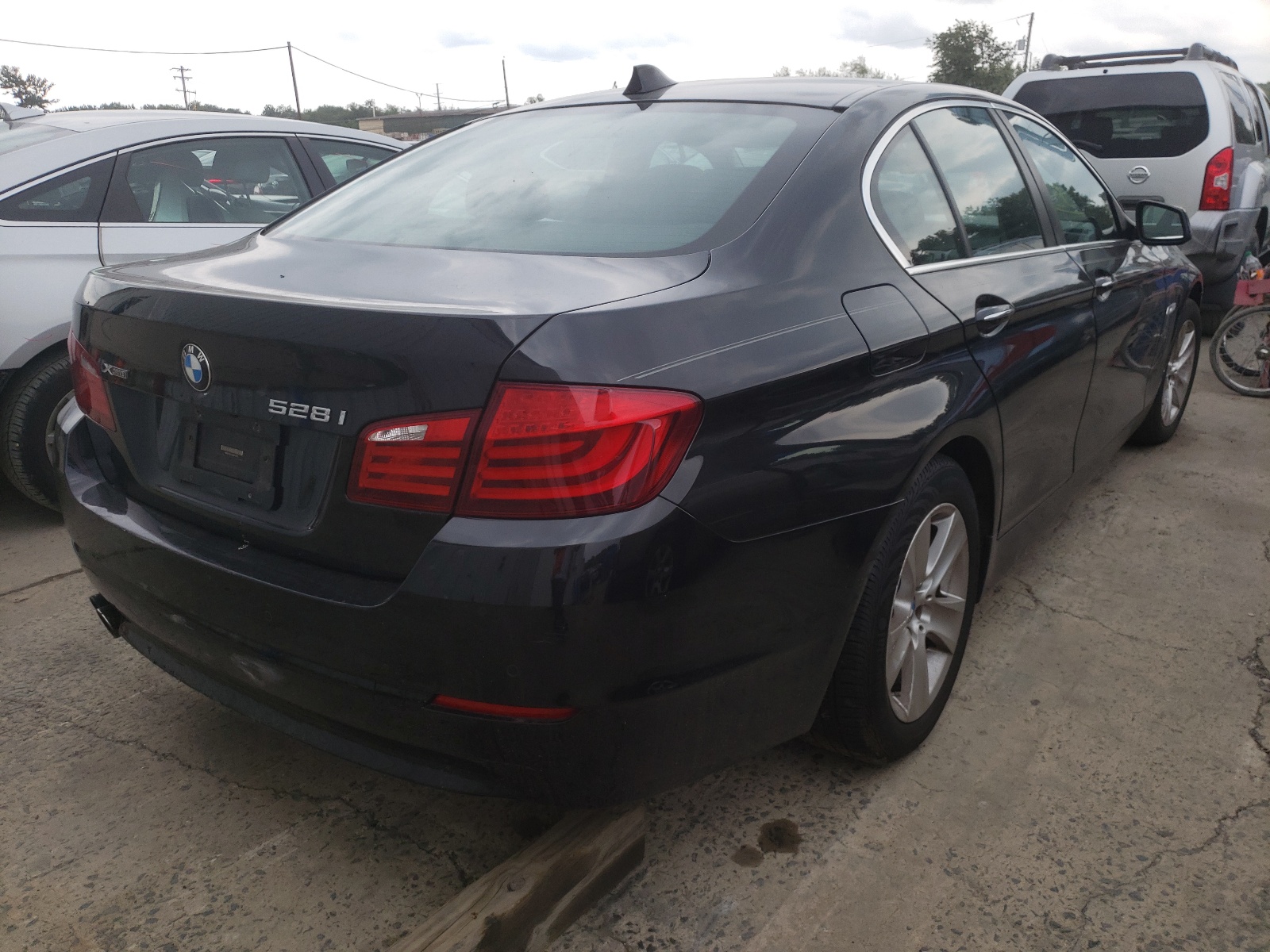 Photo 4 from auction – 2013 BMW 528 XI with VIN WBAXH5C51DDW12425