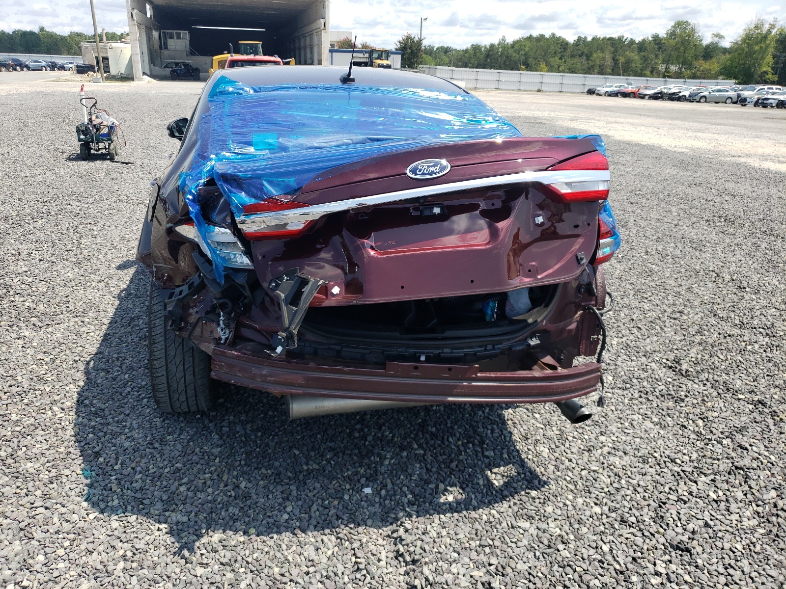 Photo 9 from auction – 2018 FORD FUSION with VIN 3FA6P0HD0JR255137