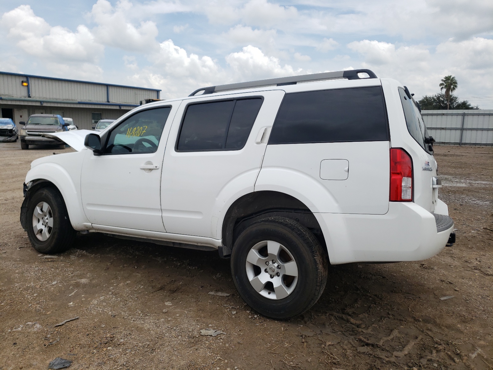 Photo 3 from auction – 2008 NISSAN PATHFINDER with VIN 5N1AR18U28C641034