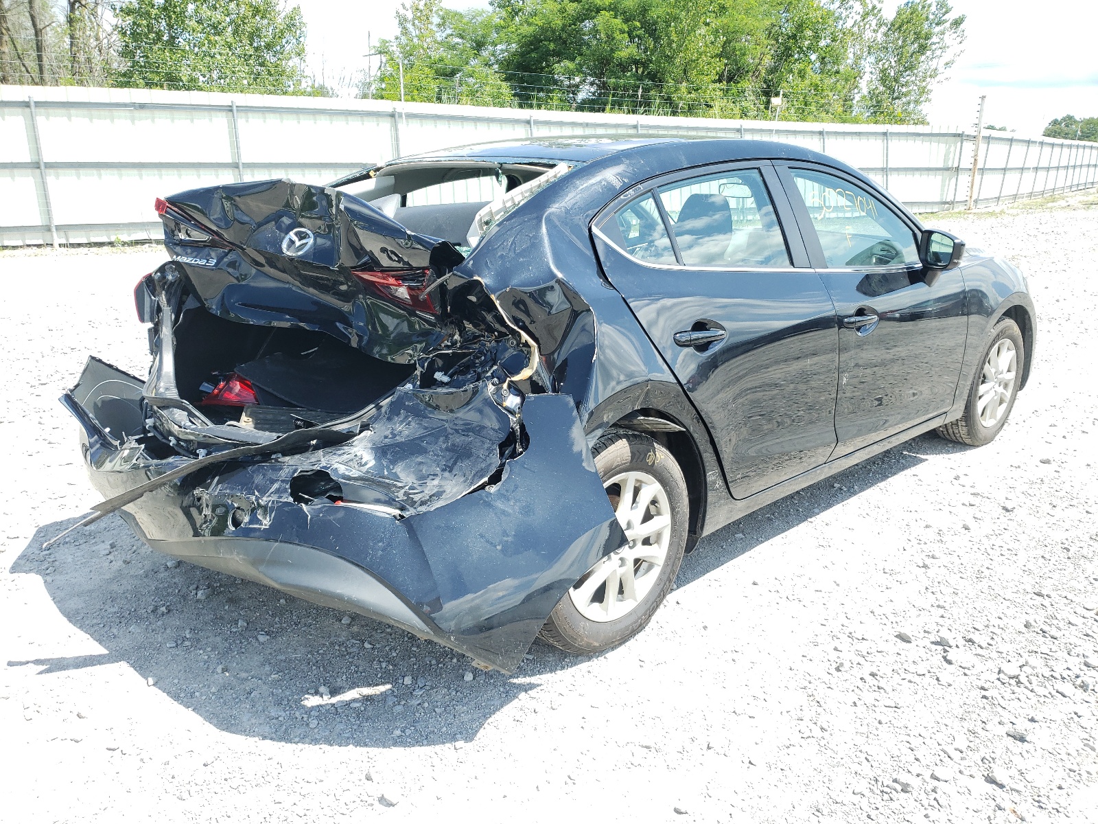 Photo 4 from auction – 2017 MAZDA 3 SPORT with VIN 3MZBN1U72HM153542