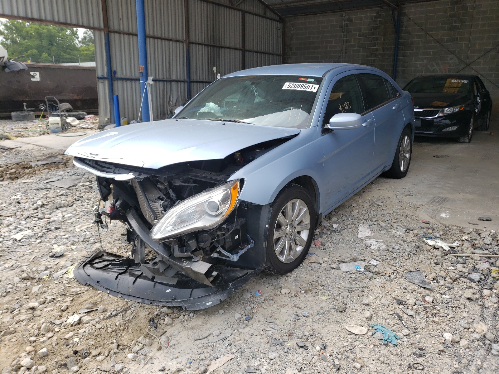 Photo 2 from auction – 2014 CHRYSLER 200 TOURIN with VIN 1C3CCBBG5EN106033