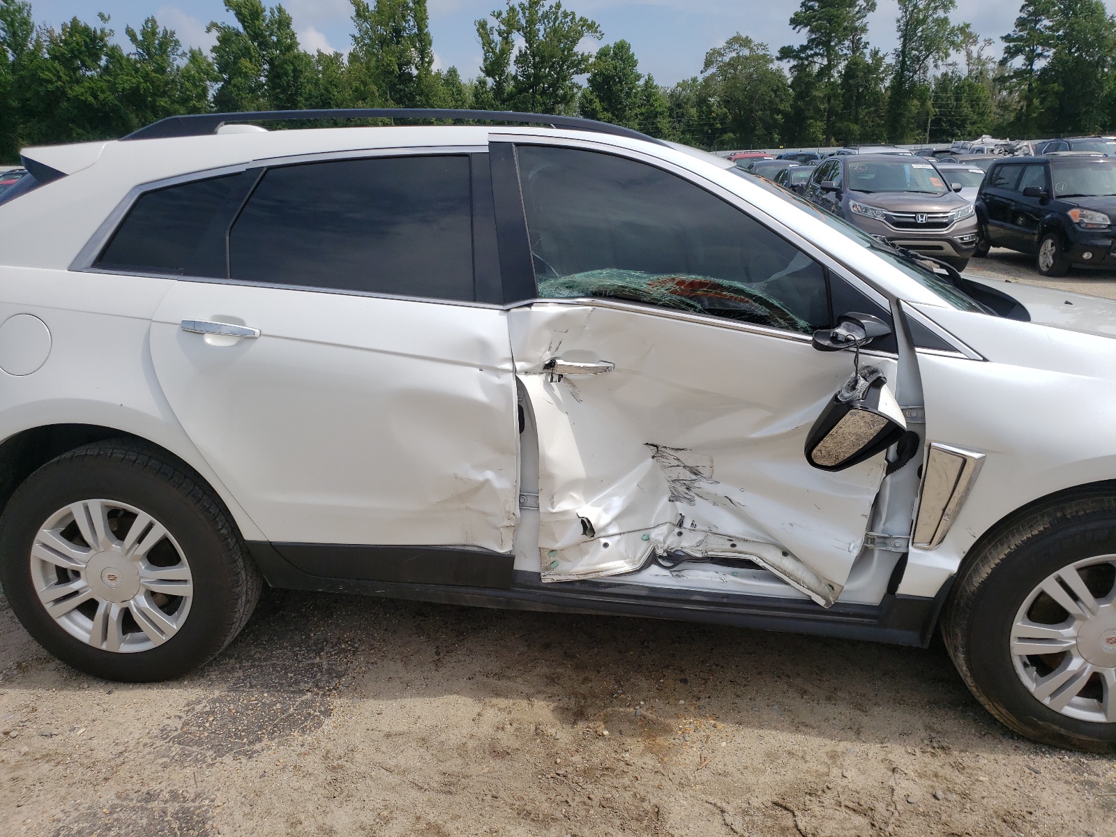 صورة رقم 9 من المزاد - 2015 CADILLAC SRX مع VIN 3GYFNAE3XFS539628