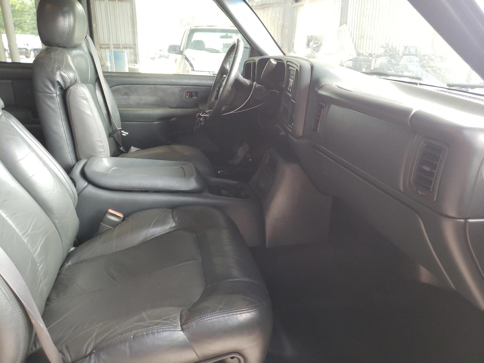 Photo 5 from auction – 1999 CHEVROLET SILVERADO with VIN 2GCEC19T3X1298140