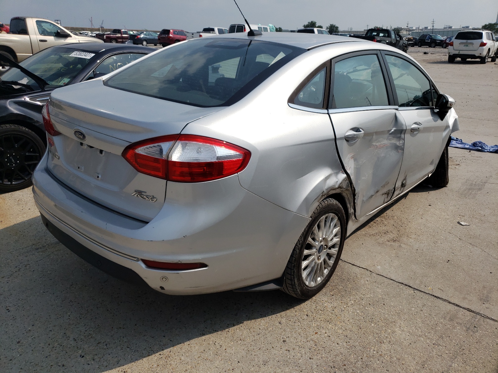 Photo 4 from auction – 2014 FORD FIESTA TIT with VIN 3FADP4CJ6EM211139
