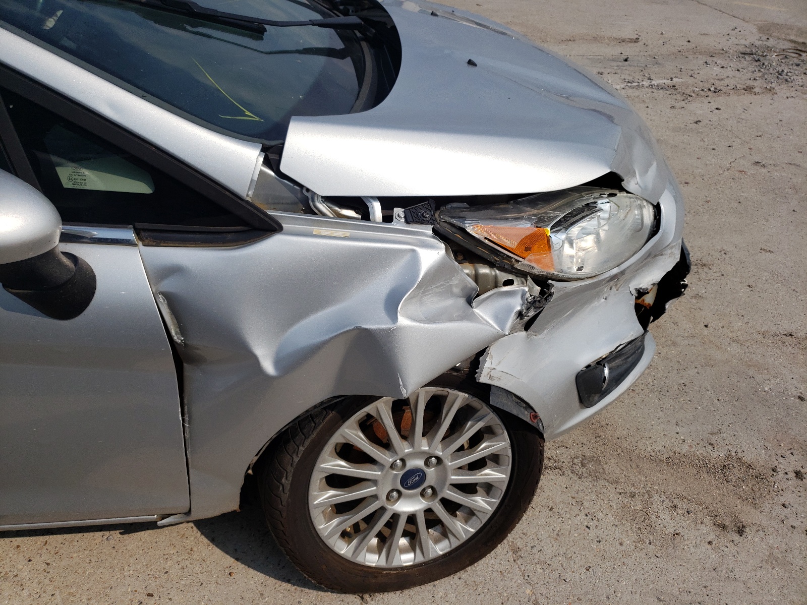 Photo 9 from auction – 2014 FORD FIESTA TIT with VIN 3FADP4CJ6EM211139
