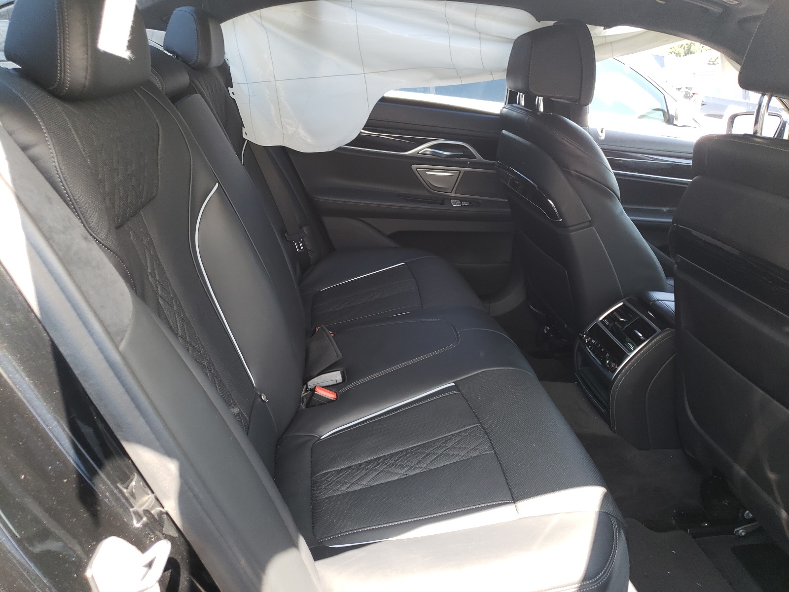 Photo 6 from auction – 2017 BMW 750 XI with VIN WBA7B0C36HG527099