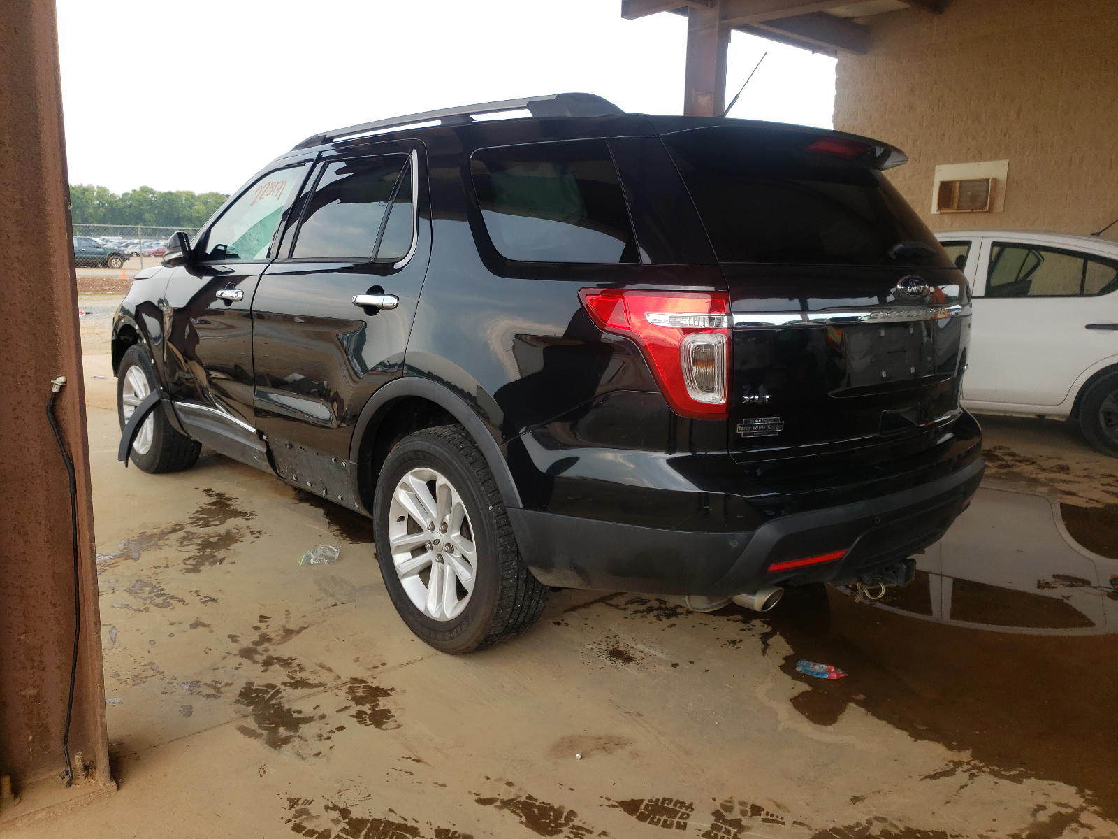 Photo 3 from auction – 2014 FORD EXPLORER X with VIN 1FM5K8D87EGA17371