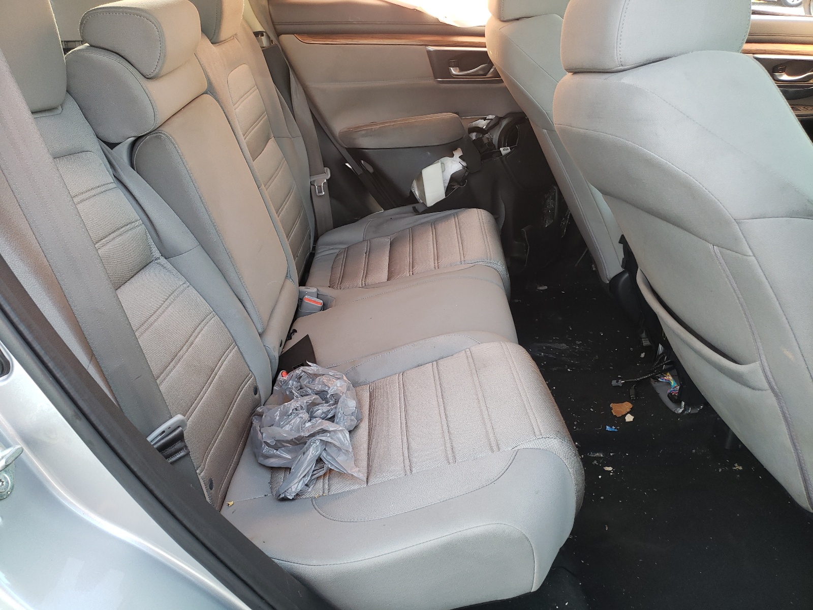 Photo 6 from auction – 2017 HONDA CR-V EX with VIN 2HKRW2H50HH628253
