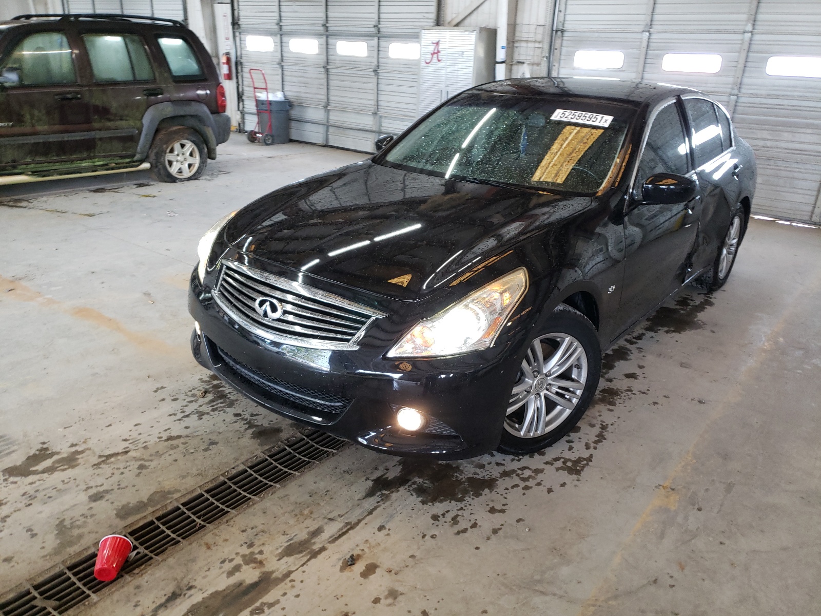 Photo 2 from auction – 2015 INFINITI Q40 with VIN JN1CV6AP3FM502213