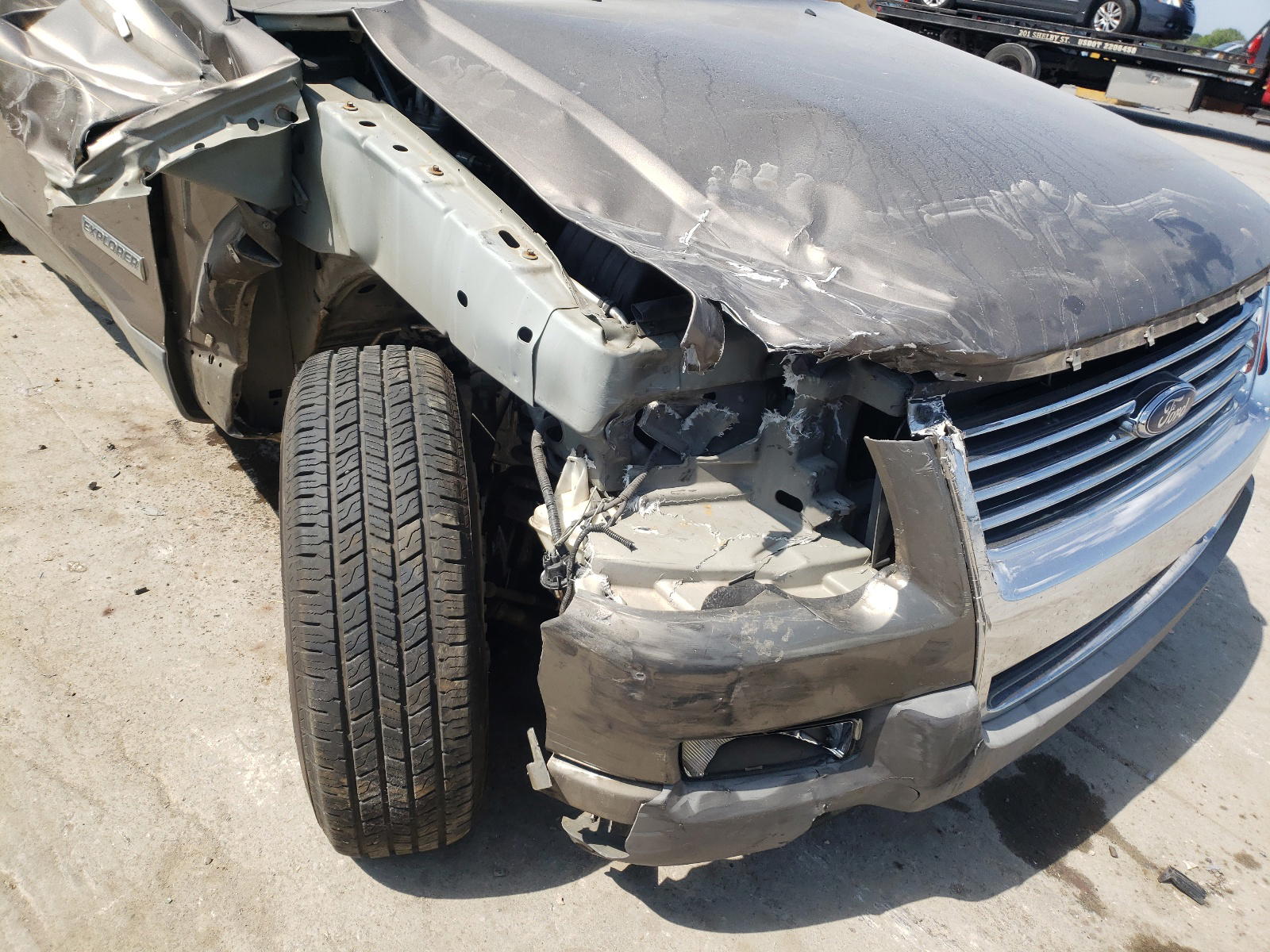 Photo 9 from auction – 2006 FORD EXPLORER X with VIN 1FMEU73E16UA18997