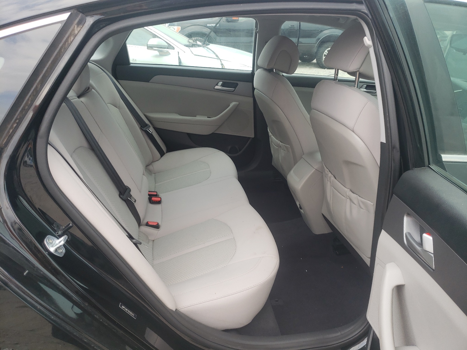 Photo 6 from auction – 2016 HYUNDAI SONATA SE with VIN 5NPE24AF7GH305373