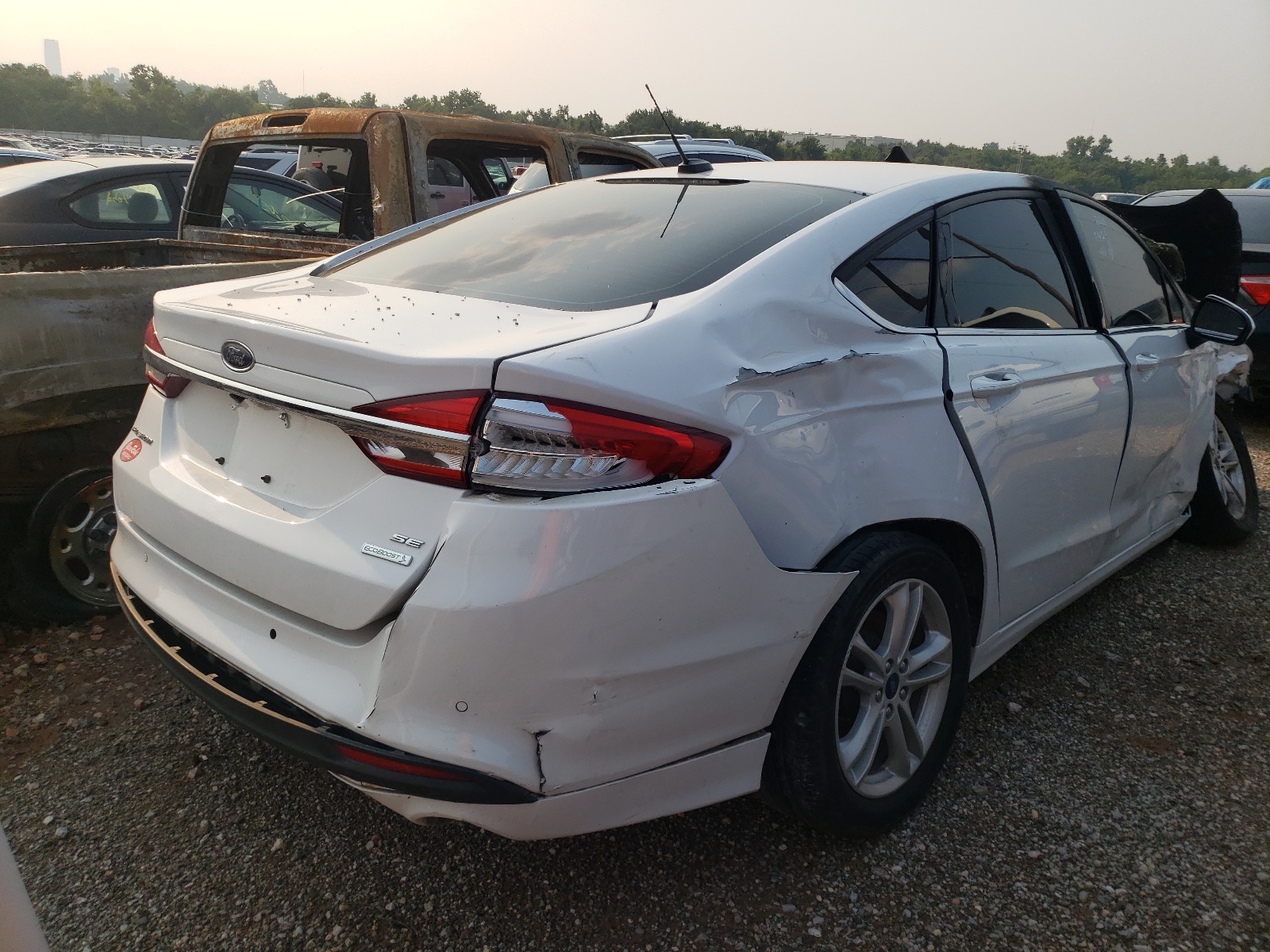 Photo 4 from auction – 2018 FORD FUSION SE with VIN 3FA6P0HD5JR218083
