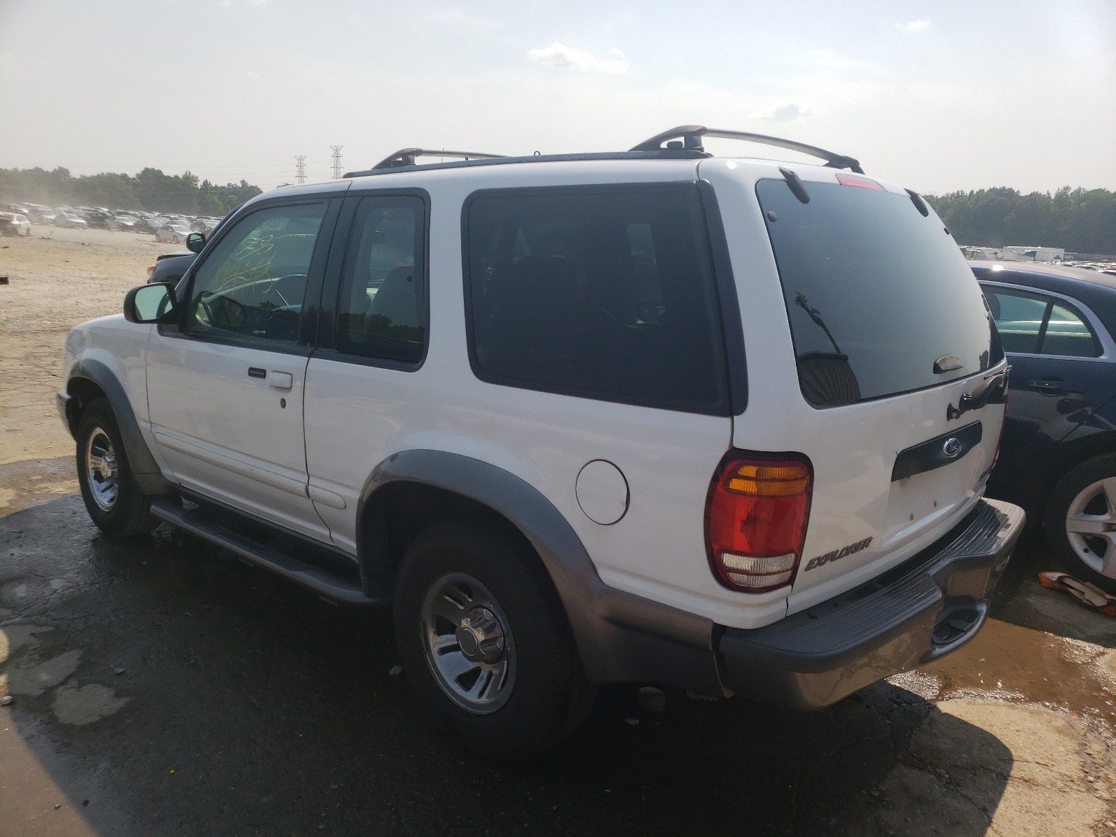 Zdjęcie 3 z aukcji – 2000 FORD EXPLORER S z VIN 1FMYU60X2YUA71031