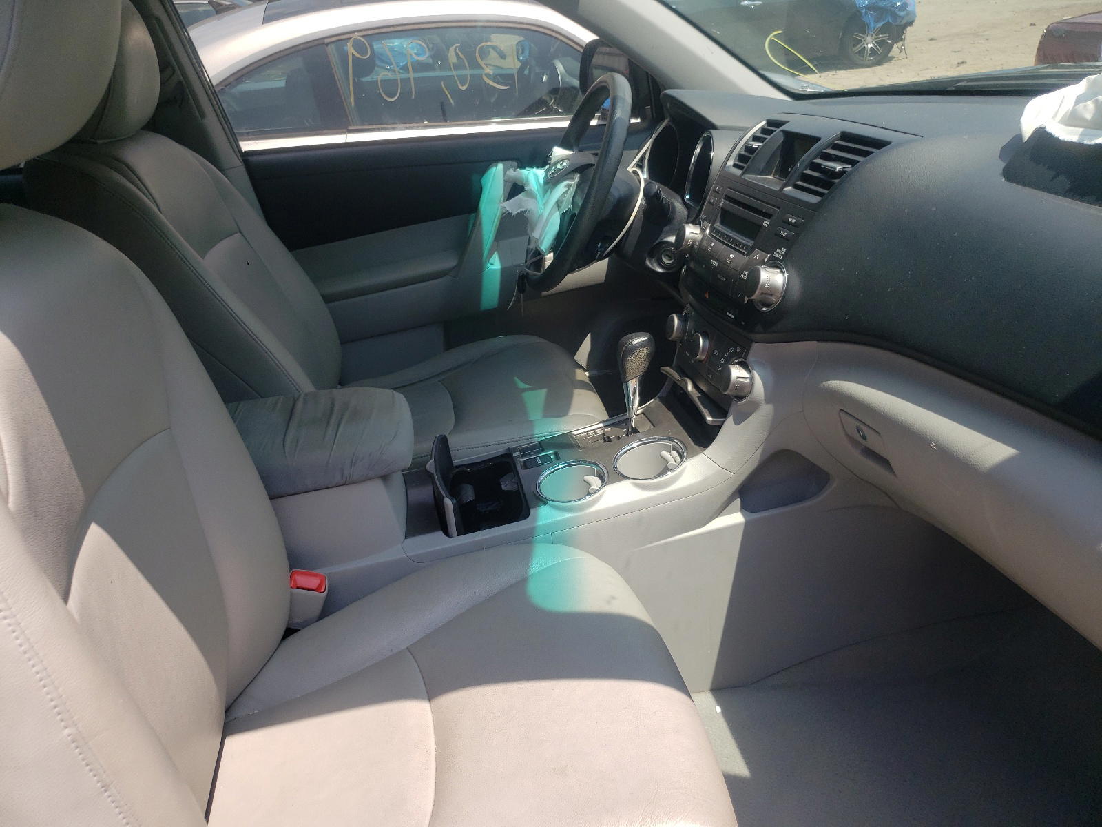 Photo 5 from auction – 2010 TOYOTA HIGHLANDER with VIN 5TDZA3EH6AS003620