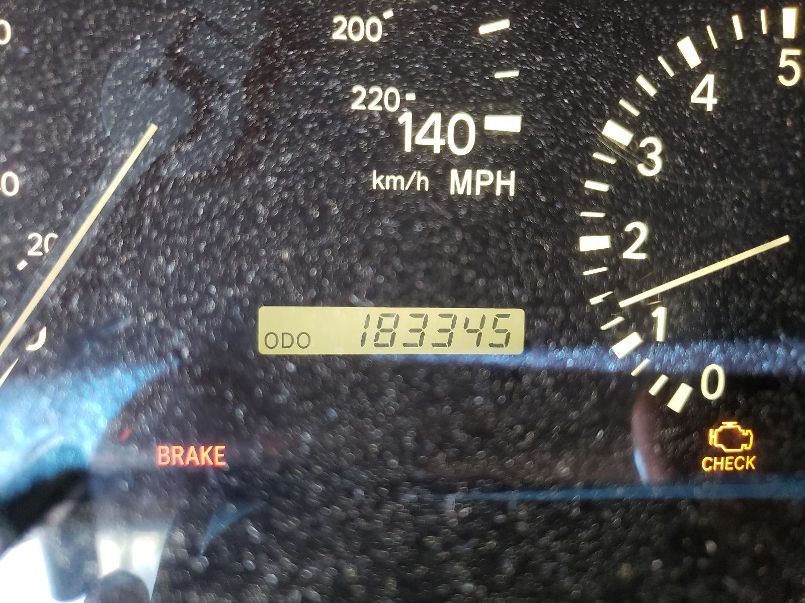 Photo 8 from auction – 2002 LEXUS RX 300 with VIN JTJHF10U920240836
