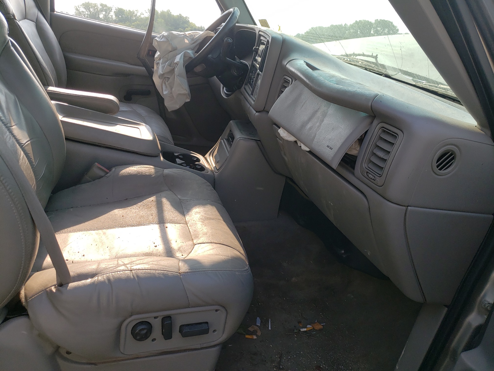 Zdjęcie 5 z aukcji – 2000 CHEVROLET SILVERADO z VIN 2GCEK19T0Y1158227
