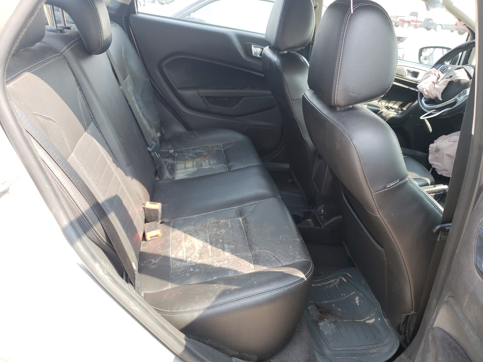 Photo 6 from auction – 2014 FORD FIESTA TIT with VIN 3FADP4CJ6EM211139