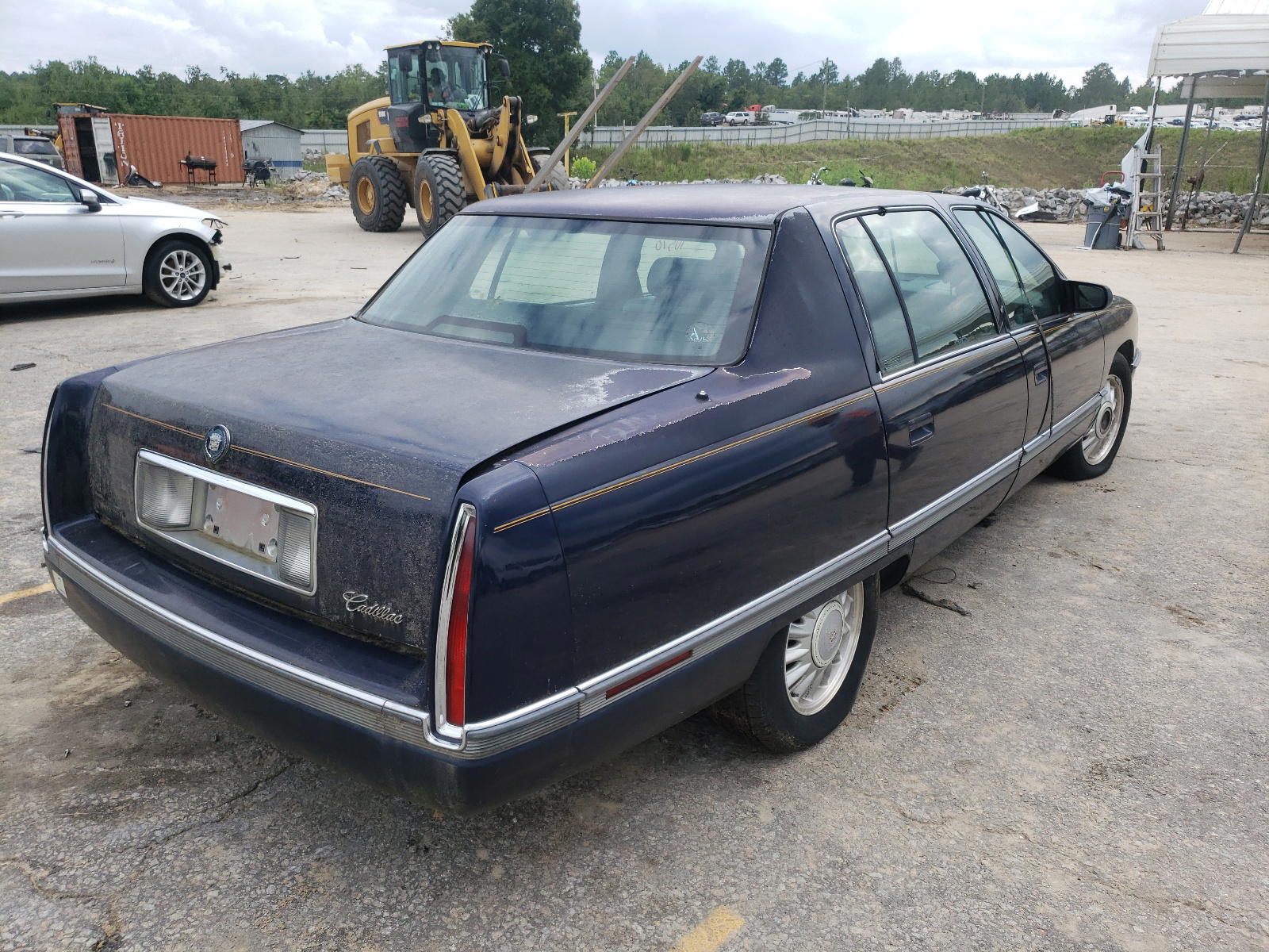 Photo 4 from auction – 1994 CADILLAC DEVILLE CO with VIN 1G6KF52Y4RU300303
