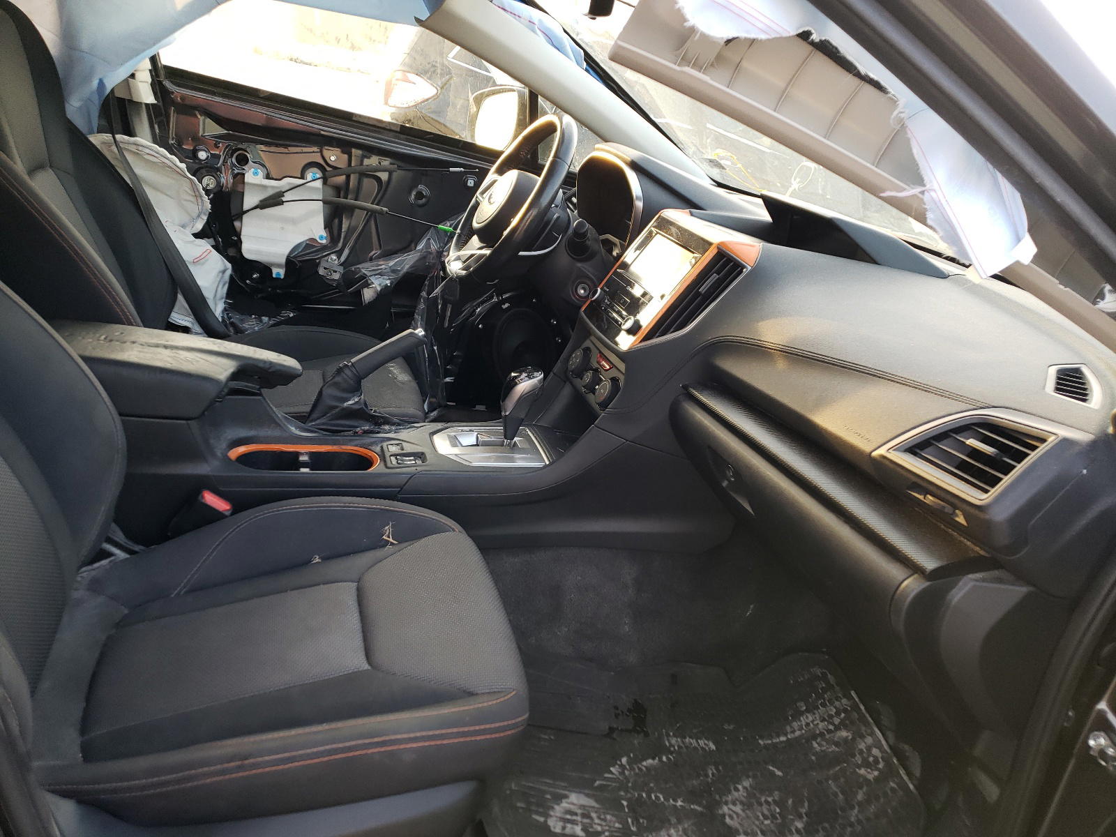 Photo 5 from auction – 2018 SUBARU CROSSTREK with VIN JF2GTADC0J8346991