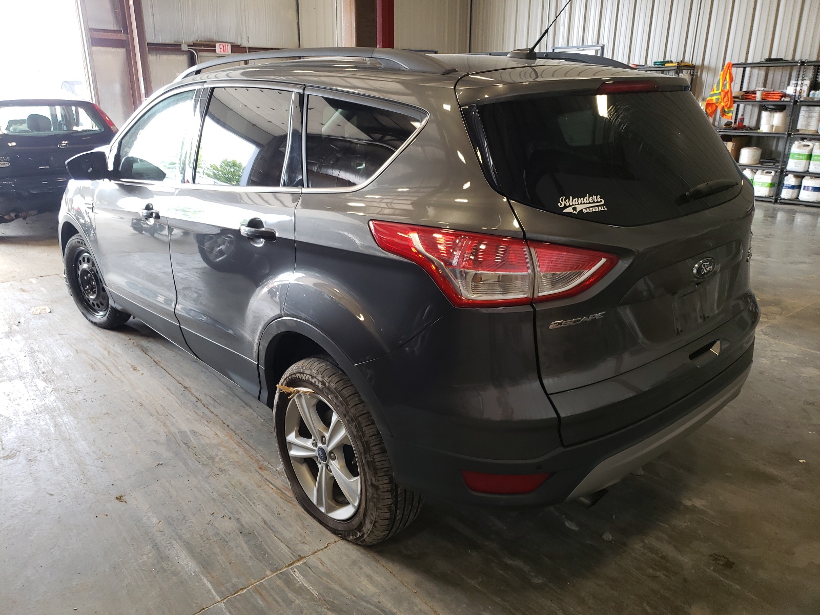 Photo 3 from auction – 2015 FORD ESCAPE SE with VIN 1FMCU9GX1FUC57187
