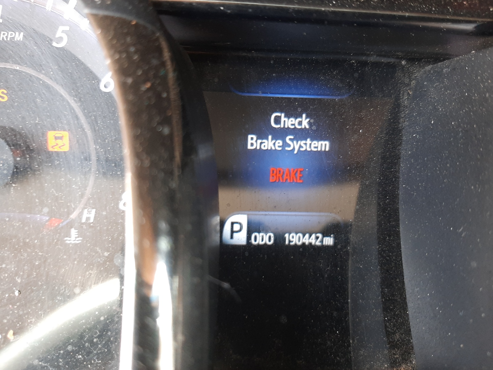 Photo 8 from auction – 2013 TOYOTA AVALON with VIN 4T1BK1EB2DU021381