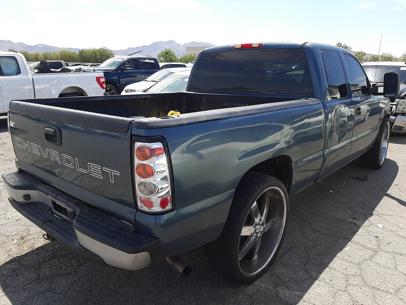 Photo 4 from auction – 2007 CHEVROLET SILVERADO with VIN 1GCEC19X57Z127240