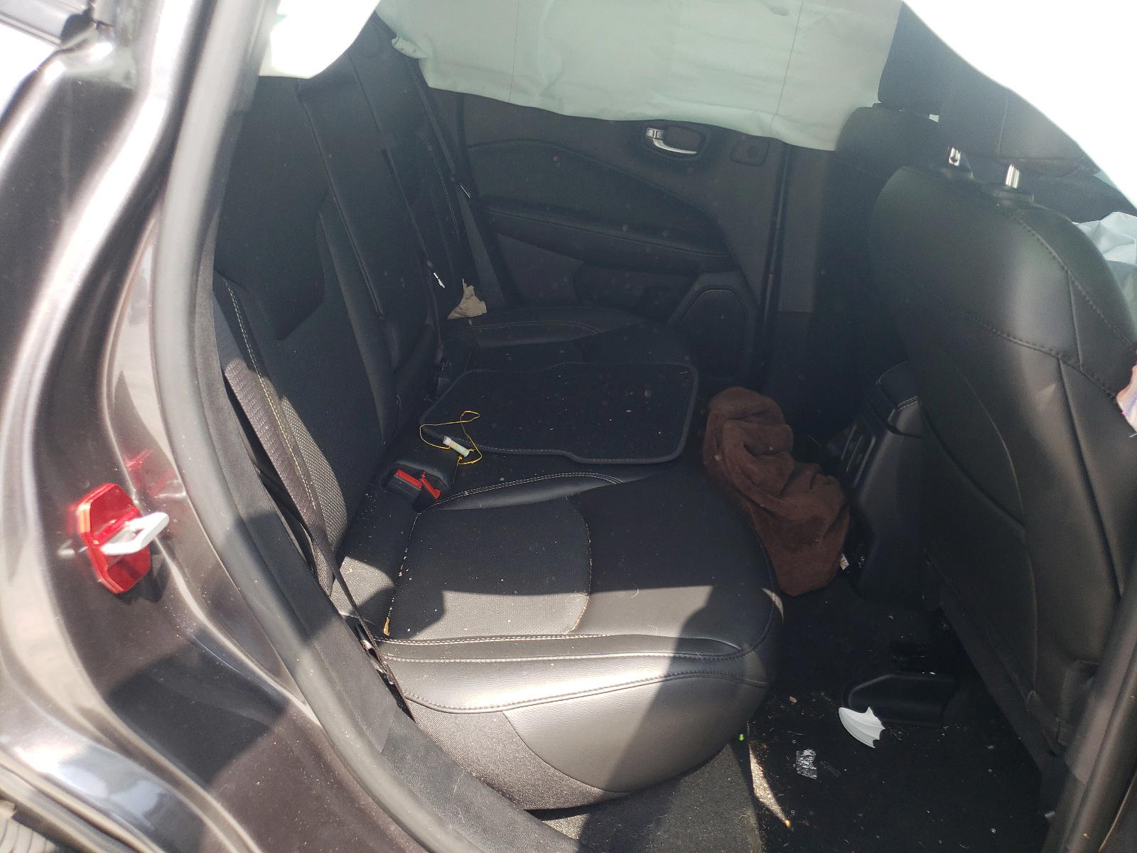 Photo 6 from auction – 2021 JEEP COMPASS 80 with VIN 3C4NJCEB0MT542352