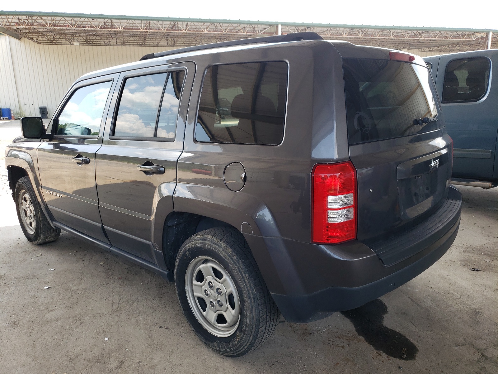 Photo 3 from auction – 2015 JEEP PATRIOT SP with VIN 1C4NJPBB3FD186421